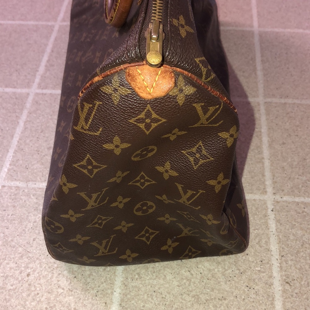 Authentic Lv Speedy 40 Monogram - image 6